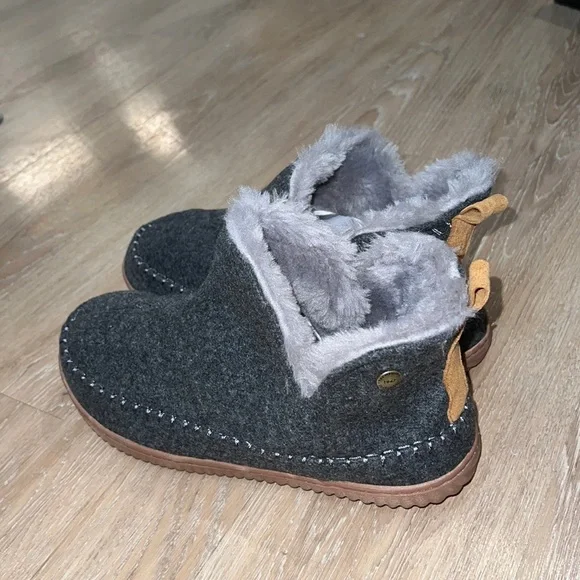 Urban Outfitters Style Mens Slippers - Picture 2 of 6